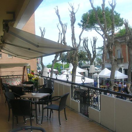 Residence Suisse Cattolica Luaran gambar