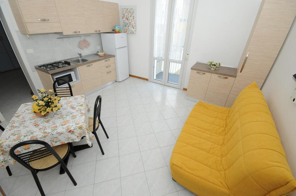 Residence Suisse Cattolica Luaran gambar